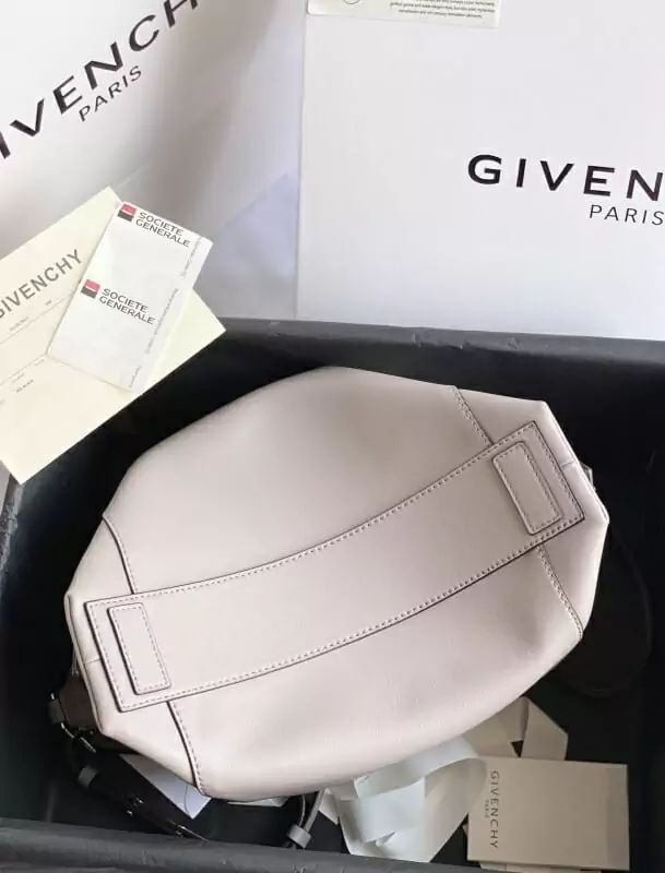 givenchy aaa qualite sac a main  pour femme s_103bb553